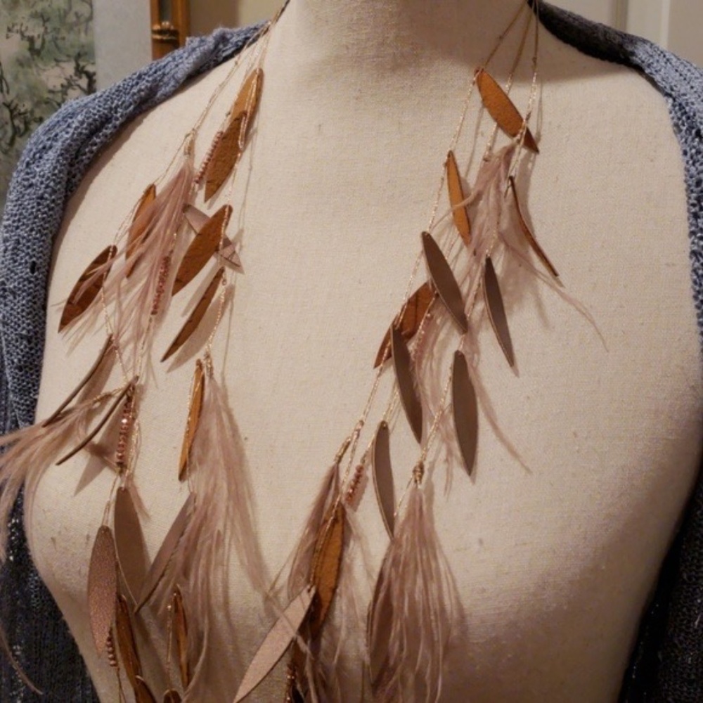 Amrita Singh Tulum Faux Ostrich feather adjustable Necklace - NWT